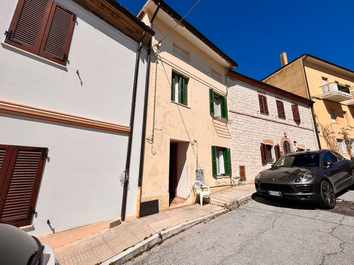 Casa con 6 locali in vendita in Via Giacomo Leopardi, Numana Paese, Numana