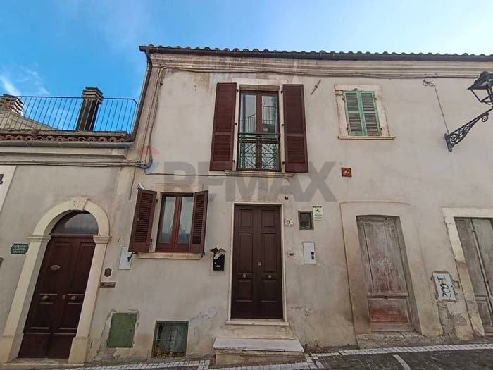 Casa trilocale in vendita in Via Agostino Baiocco, Centro, San Valentino in Abruzzo Citeriore