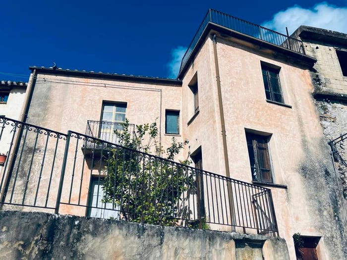 Casa quadrilocale in vendita in Via Calabria, Sadali