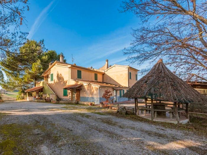 Casa con 6 locali in vendita in Strada Provinciale Cinigianese, Cinigiano