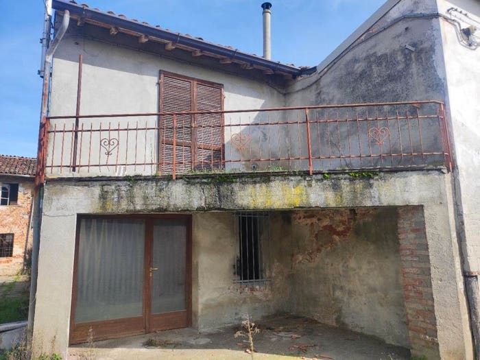 Casa con 6 locali in vendita in Vicolo Vittorio Alfieri, Centro, Corte de' Frati