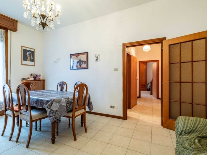Appartamento quadrilocale in vendita in Via Arno, Mazzini Fossolo, Bologna