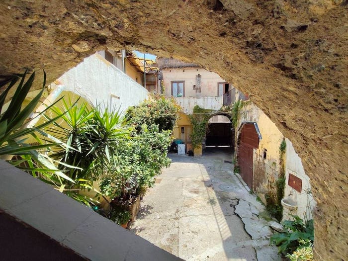 Appartamento trilocale in vendita in Via Leonardo Santorio, Casagiove