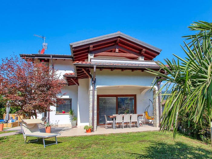 Casa con 5 locali in vendita in Via Pianazzo, Centro, Lavena Ponte Tresa