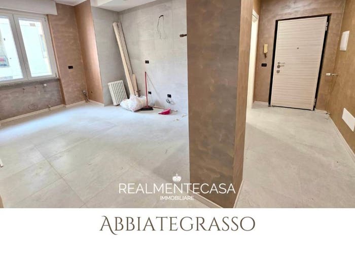 Appartamento trilocale in vendita in Via Francesco Giramo, Abbiategrasso