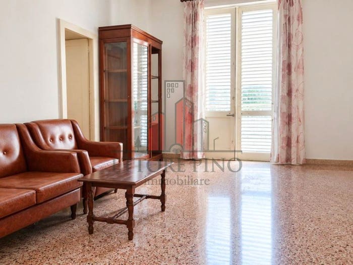 Appartamento con 5 locali in vendita in Via Calatafimi, Casarano