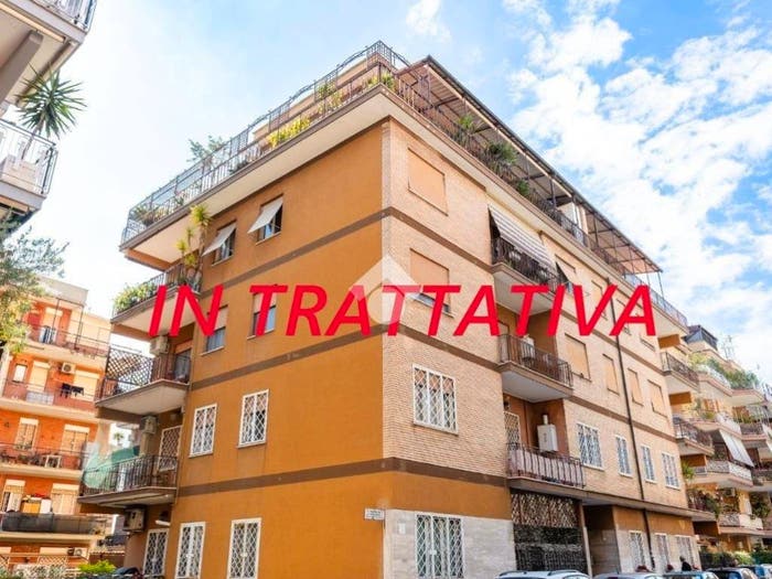 Appartamento trilocale in vendita in Via Vallebona, Torrevecchia, Roma