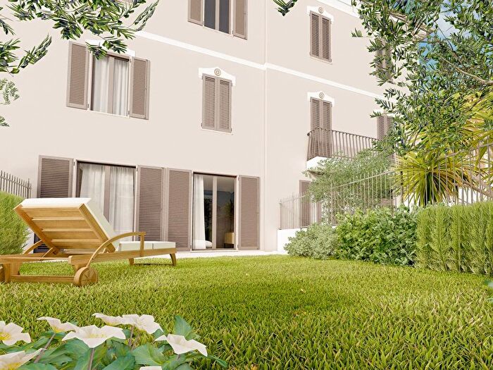 Appartamento con 5 locali in vendita in Viale Guido Postumo, Centro Mare, Pesaro