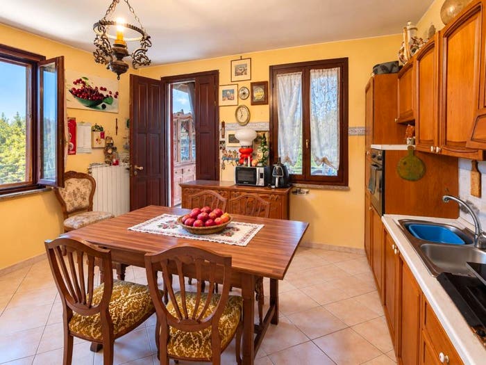 Casa bilocale in vendita in Frazione Quarto Superiore, Quarto Valenzani, Asti