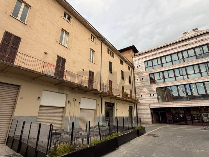 Appartamento con 5 locali in vendita in Via del Teatro, Centro Storico, Foligno