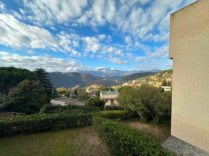 Casa quadrilocale in vendita in Via Sebastiano Caboto, Centro, Finale Ligure