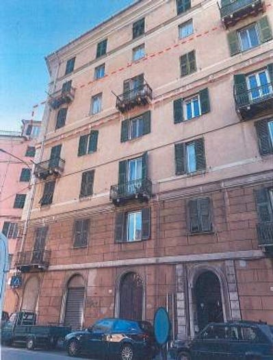 Appartamento con 6 locali in vendita in Via Antonio Pacinotti, Sampierdarena, Genova