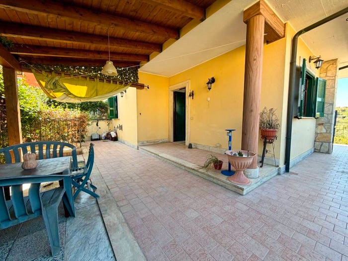 Casa con 5 locali in vendita in Via Guido Reni, Pichini, Guidonia Montecelio