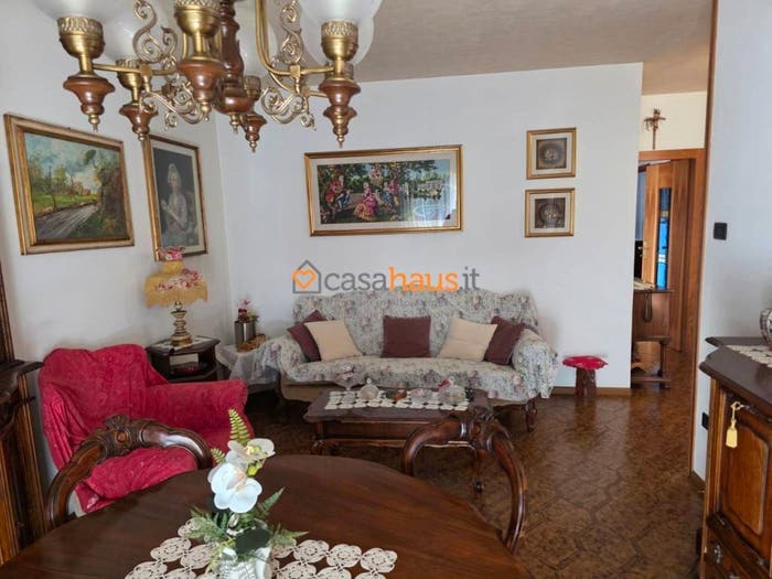 Appartamento quadrilocale in vendita in Oltrisarco Aslago, Bolzano