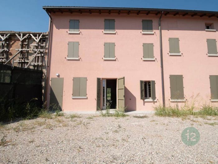 Casa trilocale in vendita in Via Mazzarana, Novi di Modena