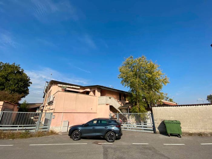 Appartamento trilocale in vendita in Via Largo Fornace, Largo Fornace, Isso