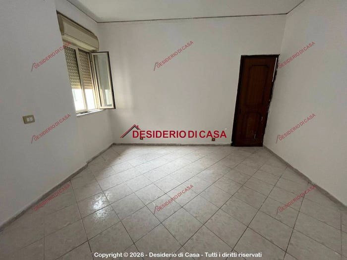 Appartamento trilocale in vendita in Via Cataldo Parisio, Malaspina, Palermo