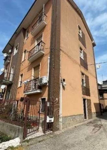 Appartamento trilocale in vendita in Piazza IV Novembre, Centro, Miradolo Terme