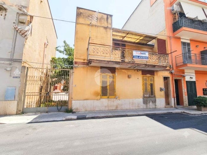 Appartamento trilocale in vendita in Via Belmonte Chiavelli, Belmonte Chiavelli, Palermo