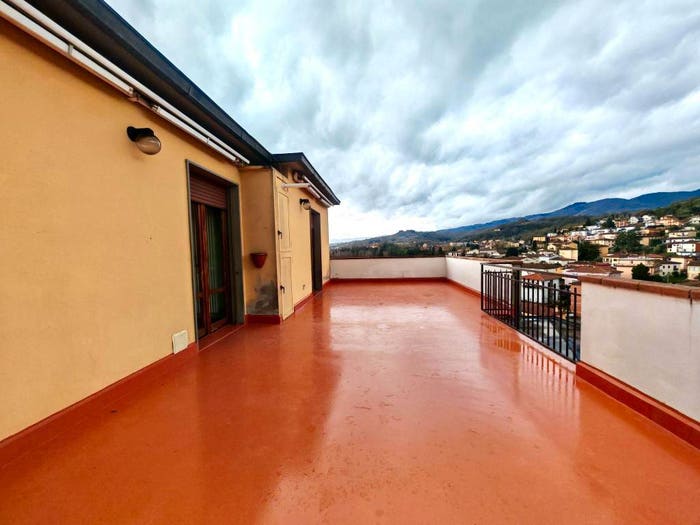 Casa quadrilocale in vendita in Via Nazionale, Incisa In Val D'Arno, Figline e Incisa Valdarno
