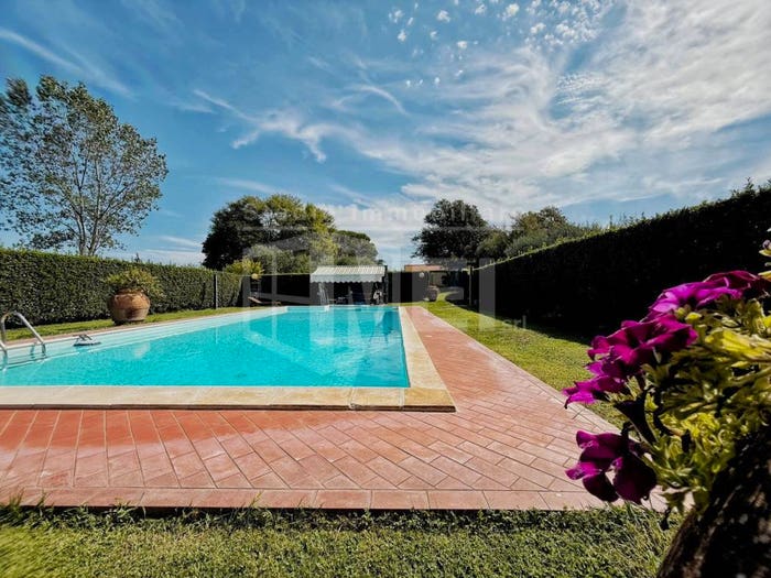 Casa con 6 locali in vendita in via poggio alla farnia, Fauglia