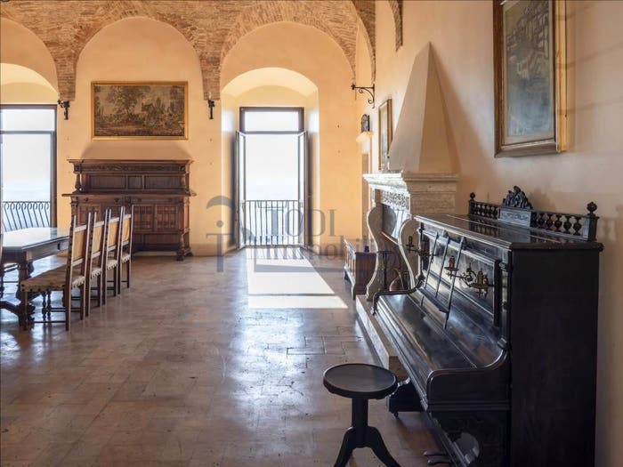 Casa con 6 locali in vendita in Via Conte degli Atti Baschi, Civitella Del Lago, Baschi