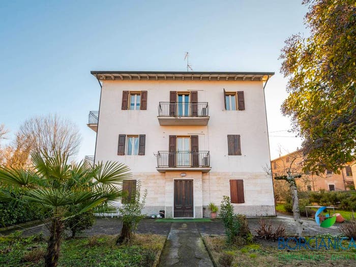 Casa con 6 locali in vendita in Via San Martino, Centro, Campogalliano
