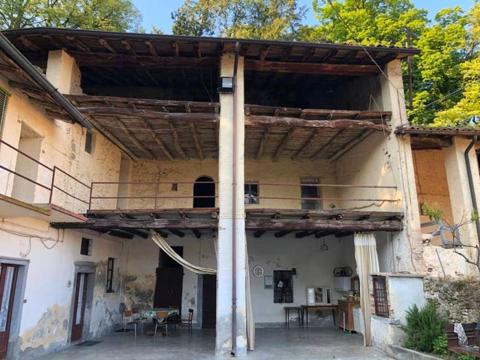 Casa con 6 locali in vendita in Corte Franca Via Grumi, Nigoline Bonomelli, Corte Franca