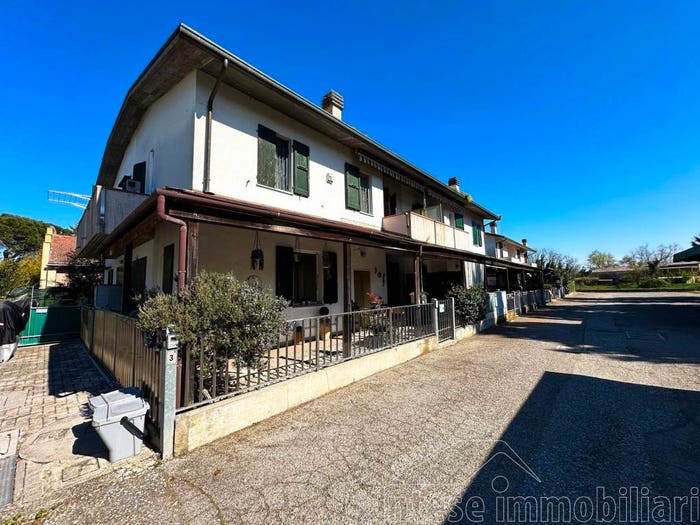 Casa quadrilocale in vendita in Via Sila, Lido di Savio Lido di Classe, Ravenna