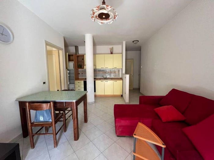 Appartamento trilocale in vendita in Via Romana, Centro, Capannori