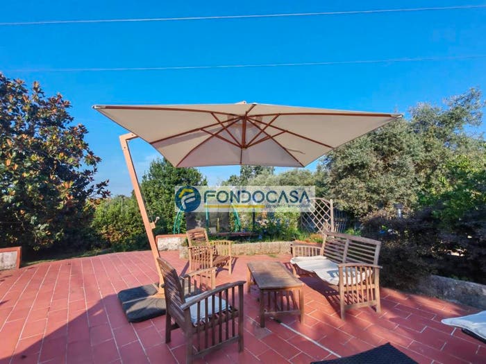 Casa con 6 locali in vendita in Via Marina Vecchia, Centro, Massa