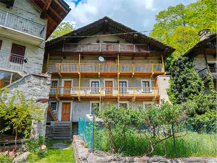 Casa con 6 locali in vendita in Frazione Grand Praz, Issime