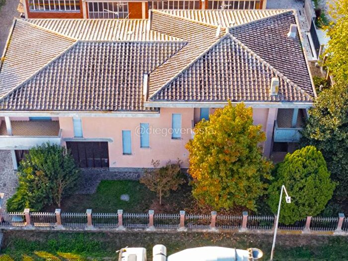 Appartamento con 6 locali in vendita in Centro, Castiglione d'Adda