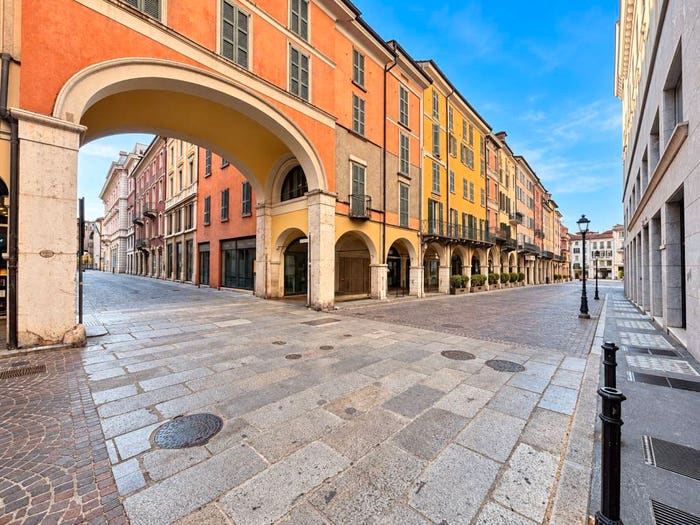 Appartamento trilocale in vendita in Via Dieci Giornate, Loggia Garibaldi, Brescia