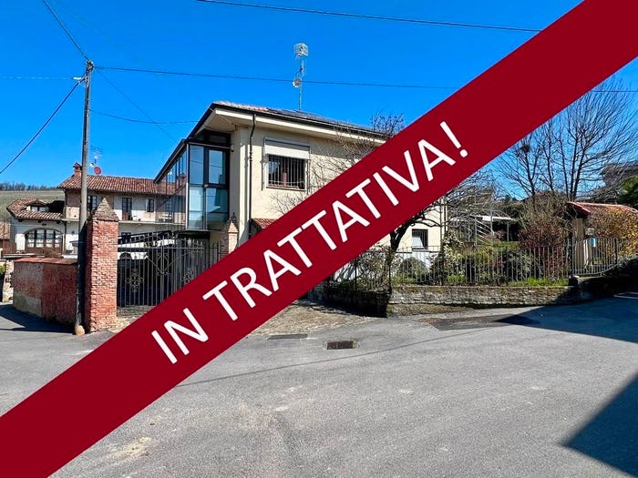 Casa con 5 locali in vendita in Frazione Vergne, Vergne, Barolo