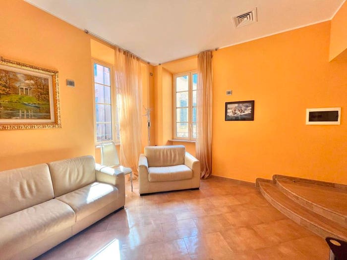 Appartamento quadrilocale in vendita in Via Settembre, Muretto di Alassio Stazione Corso Marconi, Alassio