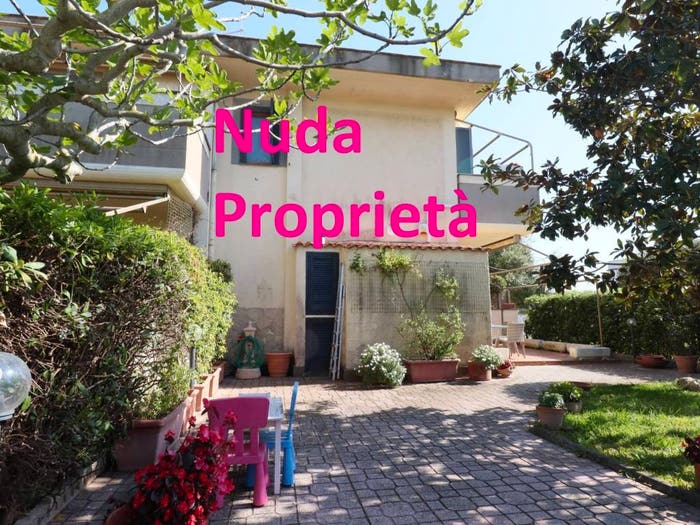 Casa bilocale in vendita in Via Partenope, Lido di Cincinnato Sirene, Anzio