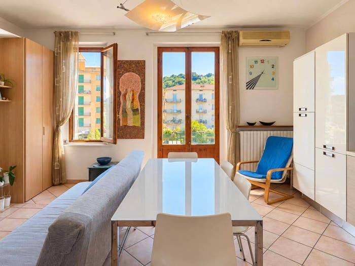 Appartamento con 5 locali in vendita in Piazza Enrico Berlinguer, Centro, Poggibonsi