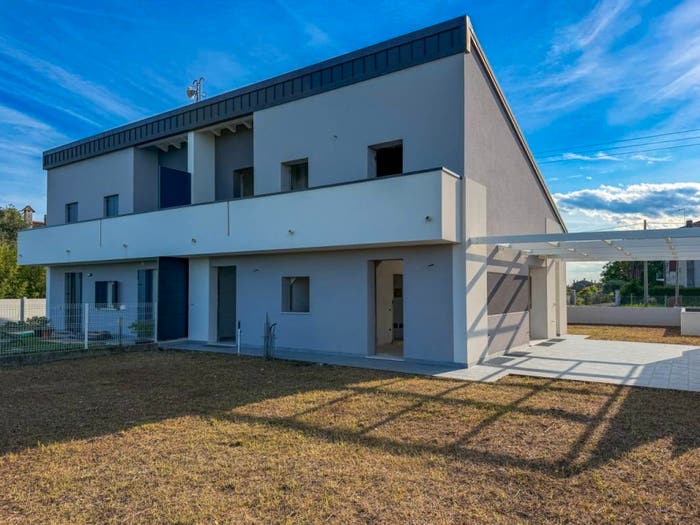 Casa trilocale in vendita in Via Cornere, Centro, Altivole