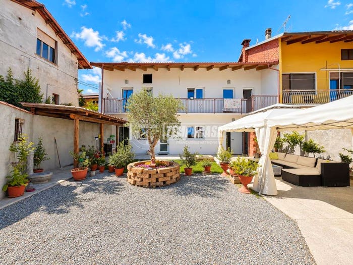Casa con 5 locali in vendita in Via Silvio Pellico, Vische