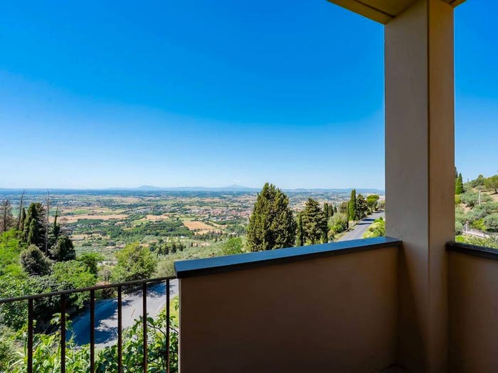 Appartamento con 5 locali in vendita in Via Giovanni XXIII, Centro, Cortona
