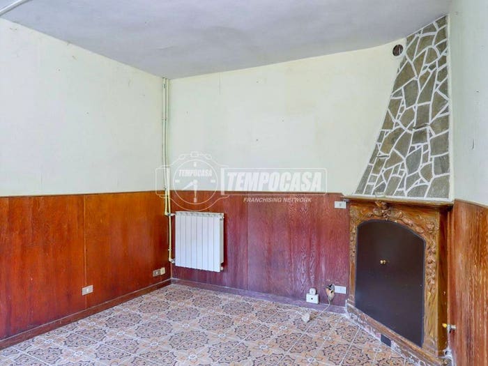 Appartamento trilocale in vendita in Via Silvio Pellico, Centro, Bisuschio