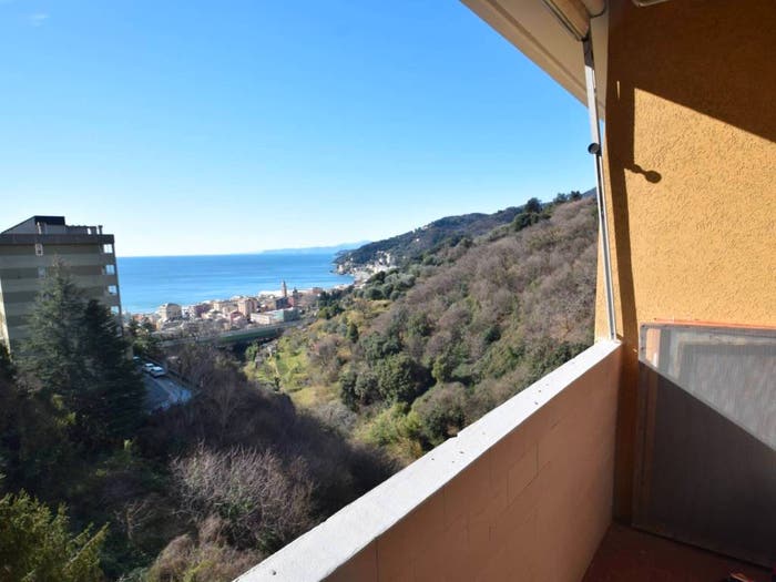 Appartamento quadrilocale in vendita in Via Piero Calamandrei, Voltri, Genova