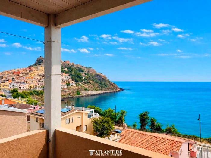 Casa bilocale in vendita in Via Antonio Segni, Centro, Castelsardo