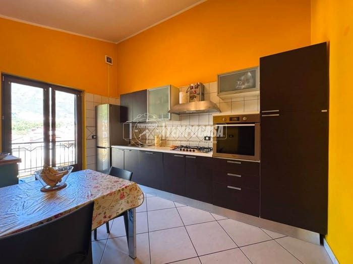 Appartamento trilocale in vendita in Via traversa, Mercogliano