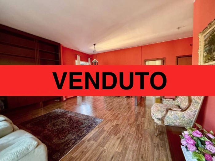Appartamento trilocale in vendita in Via Garian, Washington, Milano