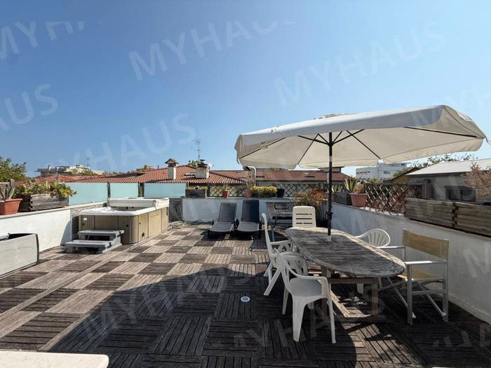 Appartamento trilocale in vendita in Viale Pitagora, Villamarina Mare, Cesenatico