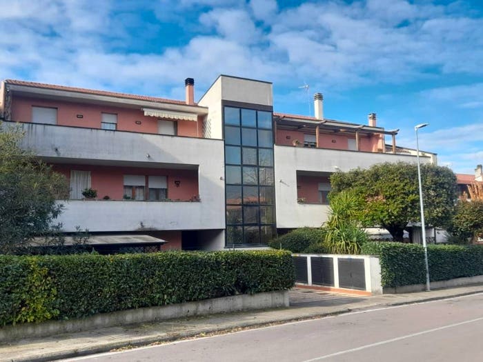 Appartamento con 6 locali in vendita in Via della Zaffera, Centro, Deruta