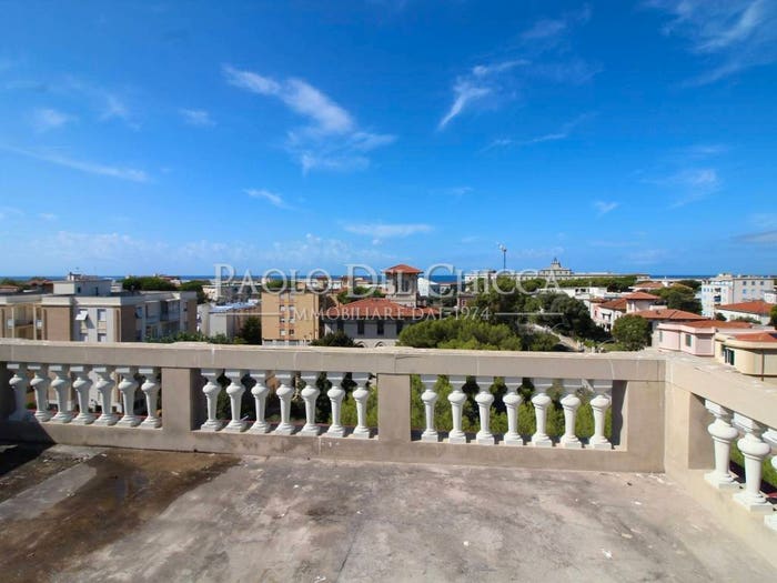 Casa con 5 locali in vendita in Viale Italia, Accademia Terrazza Mascagni, Livorno