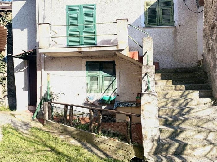 Casa quadrilocale in vendita in Via Serra, Centro, Bosio